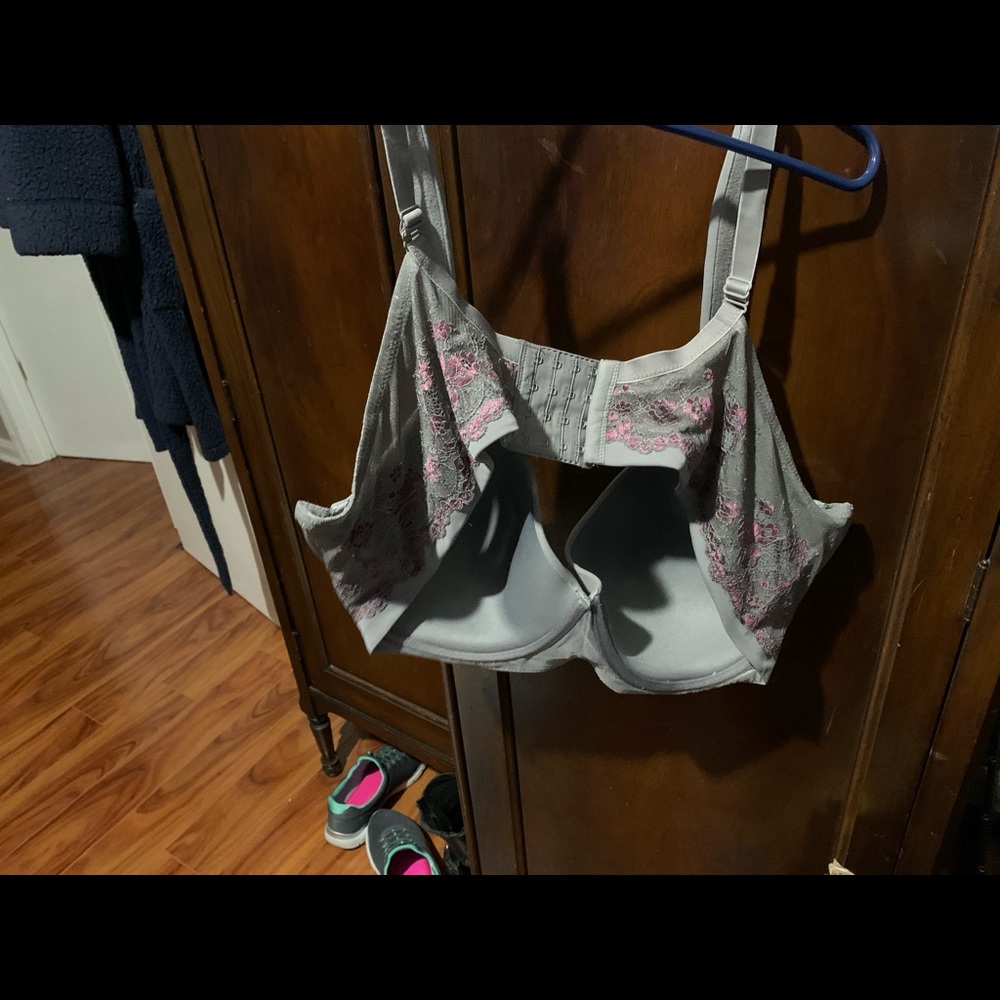 54 B bras